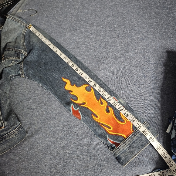 Madewell Blue Denim Medium Wash Trucker Jacket With Painted Flames Size Medium - Picture 9 of 10